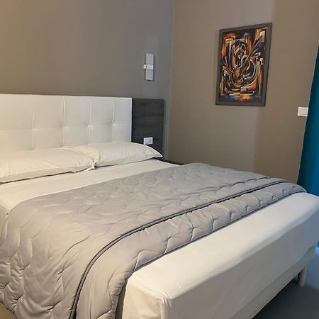 Sunset Guest House 레조디칼라브리아 외부 사진