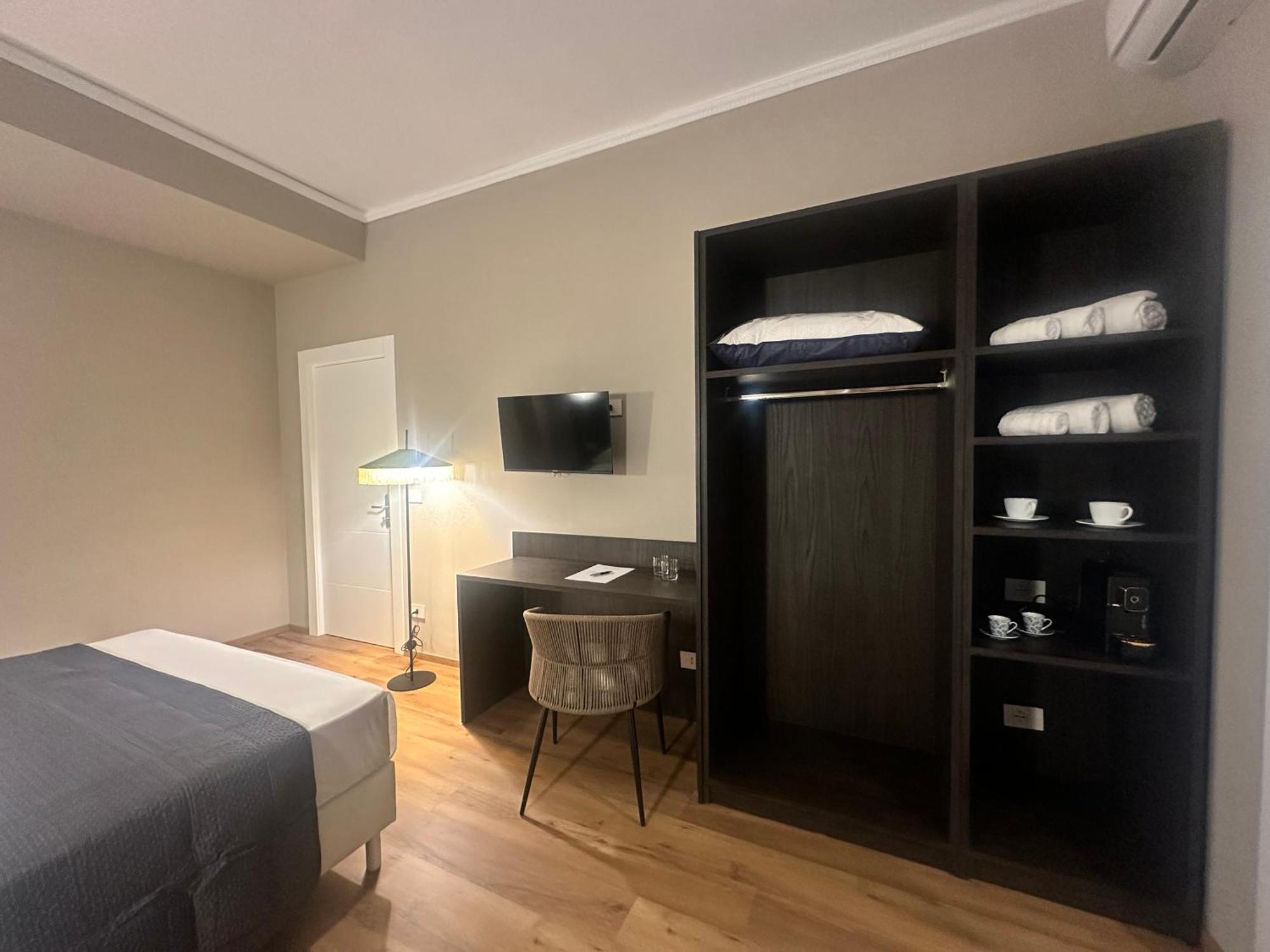 Sunset Guest House 레조디칼라브리아 외부 사진